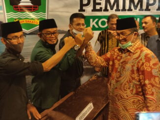 Gusmal saat mendaftar ke Poros Baru.