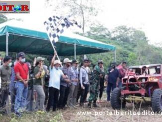 Pengibaran bendera start Iven Iven Offroad Wirabraja 2020.
