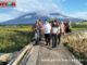 Wako Bukittinggi tinjau hasil pembangunan jalan tani yang akan berkembang jadi agrowisata tani.