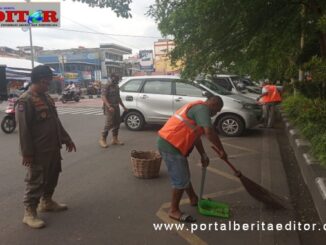 Pelanggar perda AKB di Payakumbuh memilih kerja bakhti sebagsi sanksinya.