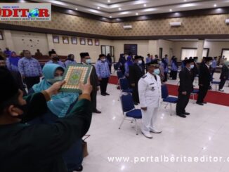 Pengambilan sumpah pejabat yang baru dilantik di Payakumbuh.