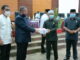Gubernur Sumbar Irwan Prayitno diwakili Sekda Prov Drs Alwis menyerahkan nota pengantar APBD 2021 kepada Wakil Ketua DPRD Sumbar H Irsyad Safar