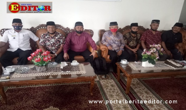 Pengurus KAN dan Wali Nagari Sundata.