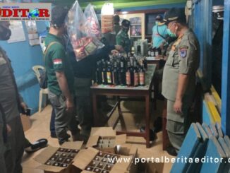Ratusan botol miras berhadil di amankan tim 7 Payakumbuh dari kedai RS.