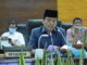 Wakil Ketua DPRD Sumbar Suwirpen saat memimpin Rapat Paripurna