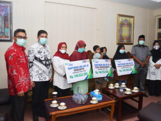 Walikota, Pimpinan DPRD dan ahli waris.