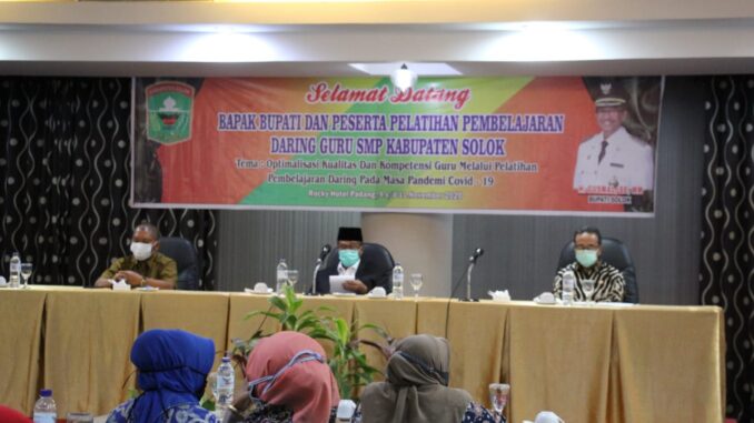 Pelatihan guru daring se Kab. Solok.