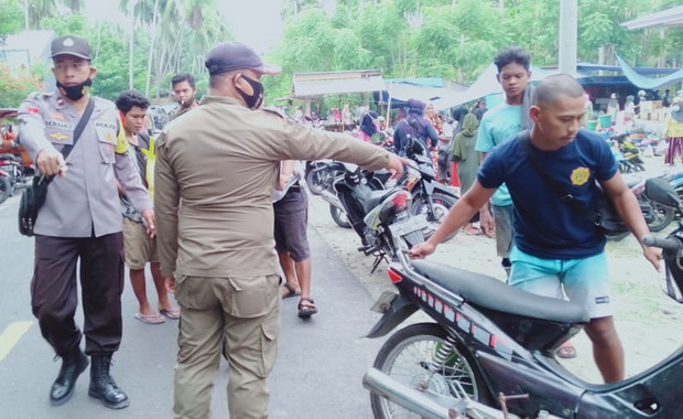 Operasi yustisi prokes di Selayar.