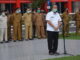 Plh Gubernur Sumbar, Alwis saat memimpin apel.