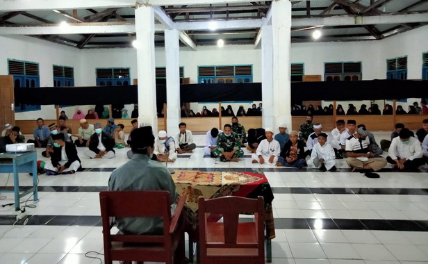 Kegiatan do'a bersama di Pesantren Hidayatullah.