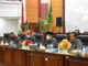 Ketua DPRD Sumbar Supardi saat memimpin rapat Finalisasi pembahasan Ranperda RPJPD