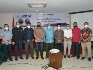 Wagub Audy Joinaldy bersama pengurus JMSI Sumbar.