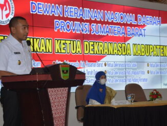 Wagub Audy Joinaly saat memberi sambutan.