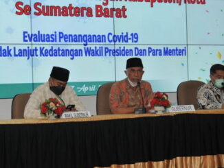 Gubernur Mahyeldi saat memberi sambutan.