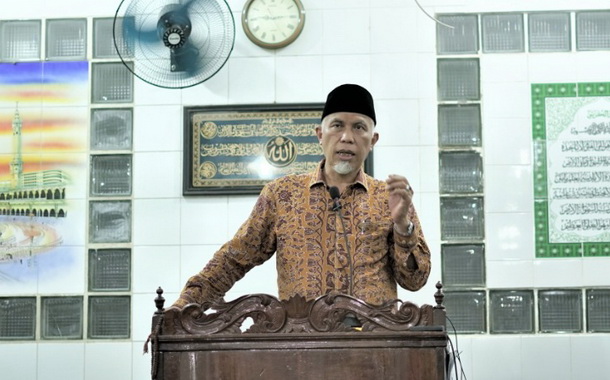 Gubernur Mahyeldi saat memberi sambutan.