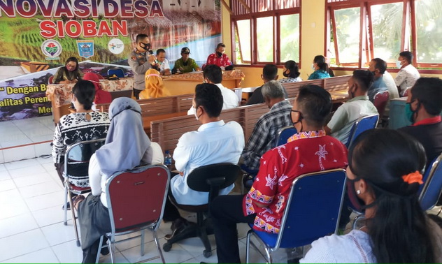 Sosialisasi AKB di Desa Sioban.