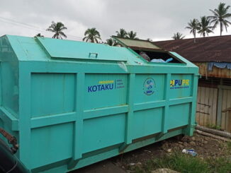 Bak sampah di pasar Pelembayan..