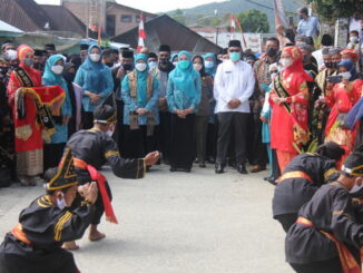 Penyambutan Bupati Solok dan Ketua TP-PKK Sumbar di Salimpek.