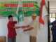 Penyerahan bendera kepada Ketua Fespati Sumbar terpilih.
