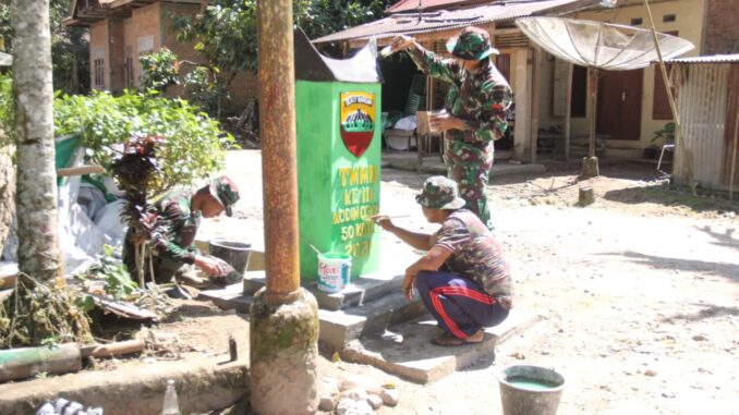 Pengecatan Tugu TMDN