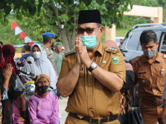 Bupati Epyardi Asda.