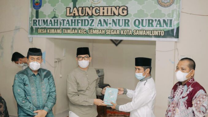 Walikota Sawahlunto, Deri Asta, SH meremikan Rumah Tahfidz.