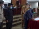 Ketua DPRD Sumbar Supardi saat menandatangani nota kesepakatan KUPA PPAS Perubahan Tahun 2021.