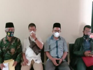 Ketua BPRN Guguk Malalo beserta anggota saat mengangtarkan surat Ke kantor Bupati di Pagaruyung.