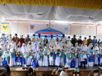 Bupati Eka Putra bersama hafidz Qu'an Tanah Datar.