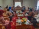 Gubernur Sumbar Mahyeldi bersama tim audit BPK RI.