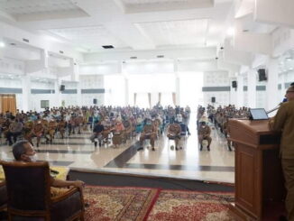 Bupati Eka Putra saat memberi sambutan.