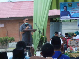 Bupati Epyardi Asda saat memberi sambutan.