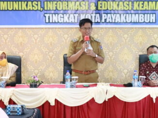 Erwin Yunaz saat membuka acara monitoring dengan tema KIE Keamanan Pangan Kota Payakumbuh di Hotel Mangkuto.