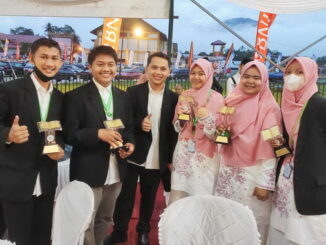 Ini anggota Kafilah MTQ Bukittinggi yang menuai prestasi pada MTQ ke 39 tingkat propinsi Sumbar di Padang Panjang.