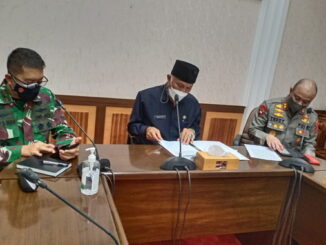 Konferensi Pers terkait menyambut kunjungan kerja Panglima TNI Marsekal Hadi Tjahjanto dan Kapolri Jenderal Pol Listyo Sigit Prabowo.