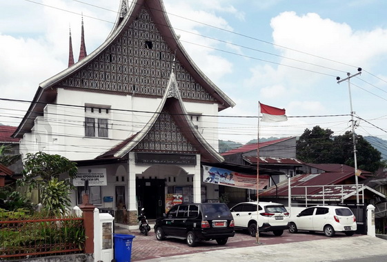Kantor Dinas Dukcapil Kota Padang Panjang di Silaiangbawah