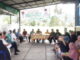 Anggota DPRD Kota Padang, Murikhwan saat berdialog dengan warga Komplek Permai 2 Arai Pinang.