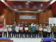 Bupati Suhatri Bur bersama pengurus dan penerima penghargaan Baznas Padang Pariaman.