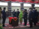 Bupati Epyardi saat melaksanakan pelantikan.