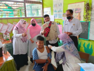 Vaksinasi di SDN 58 Batang Agam Kelurahan NDB.