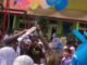 Pelepasan balon tanda dimlainya pemberian vaksinasi dosis kedua bagi murid SDN 31 Payakumbuh.