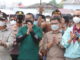 Wagub Audy Joinaldi saat mengunjungi Mentawai.
