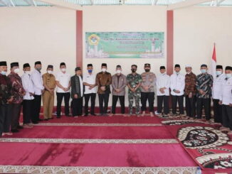 Wawako Ramadhani bersama pengurus LDII Kota Solok.