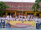 Zarfi Deson bersama siswa SMAN Lengayang.