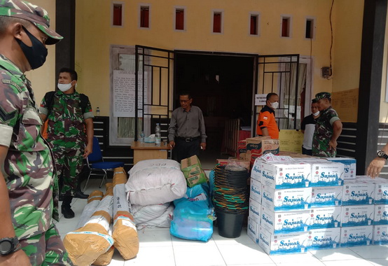 Bantuan yang didistribusikan Kodim Mentawai.