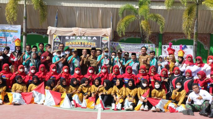 Foto Bersama Marching Band SMA N 1 SolSel