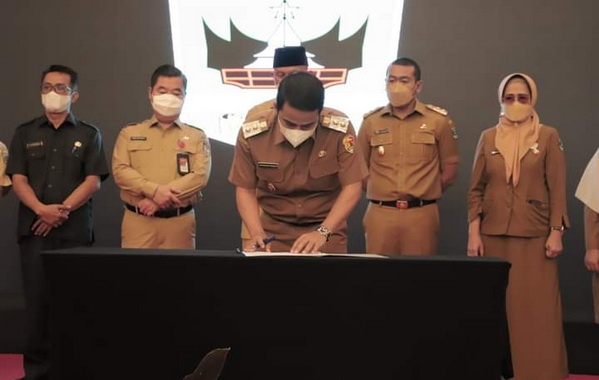 Penandatanganan kesepakatan bersama dalam rangka percepatan penanganan stunting.