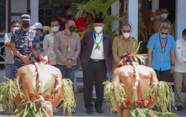 Penyambutan gubernur dan wakil Gubernur Sumbar di Tua Pejat.