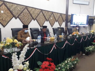 Rapat paripurna DPRD Kota Padang.