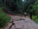 Salah satu jalan yang longsor.